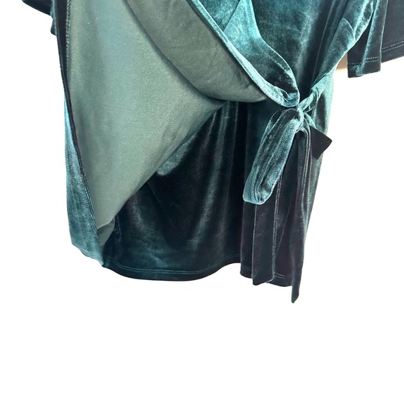 Shinestar | Green Velvet Wrap Short Sleeve Top Size L - Picture 6 of 9